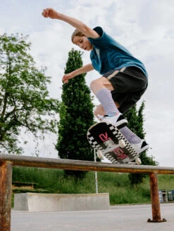 Quiksilver Shred 8" - Longboard Skateboard